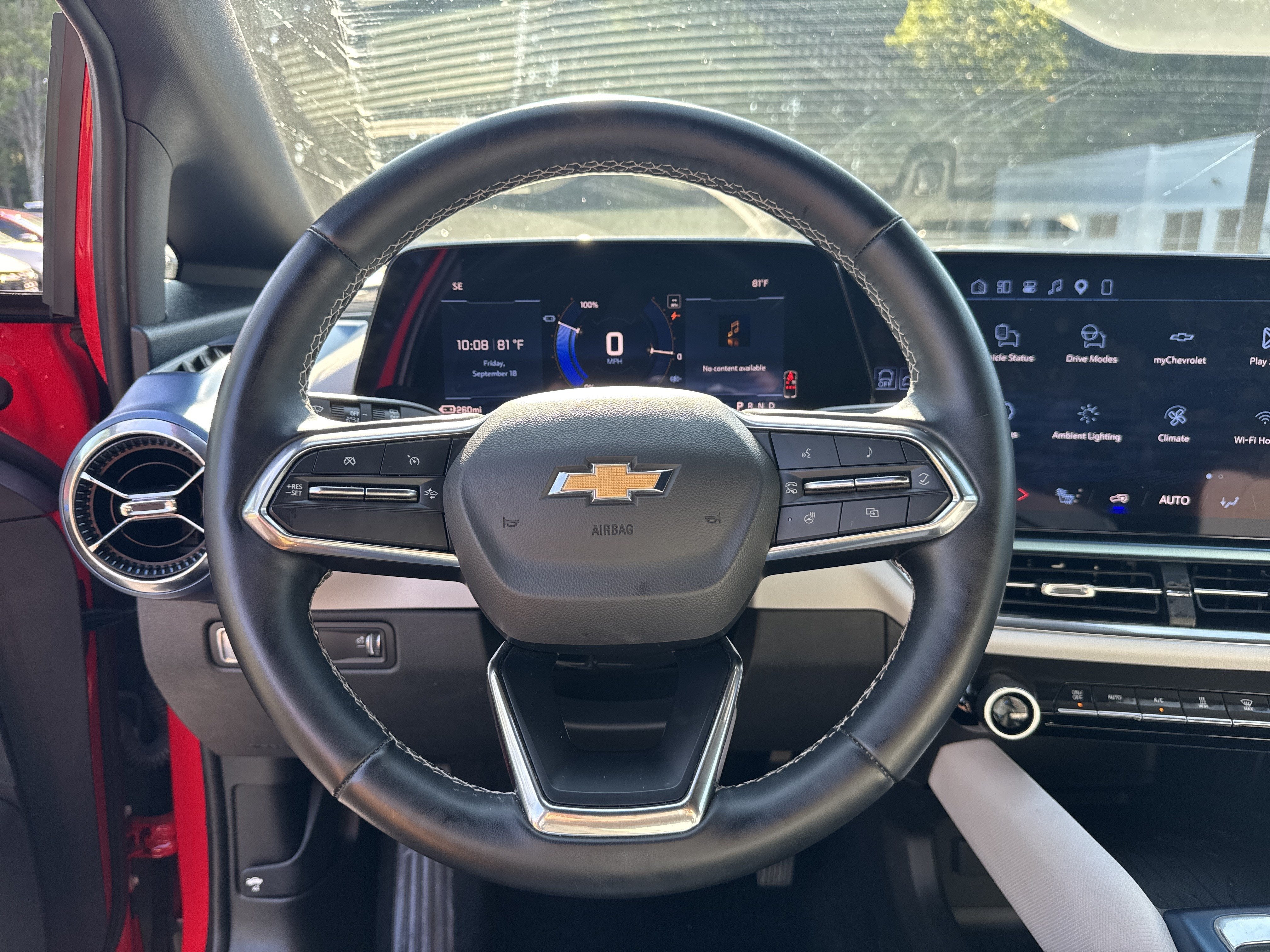 2024 Chevrolet Equinox EV LT - Photo 23