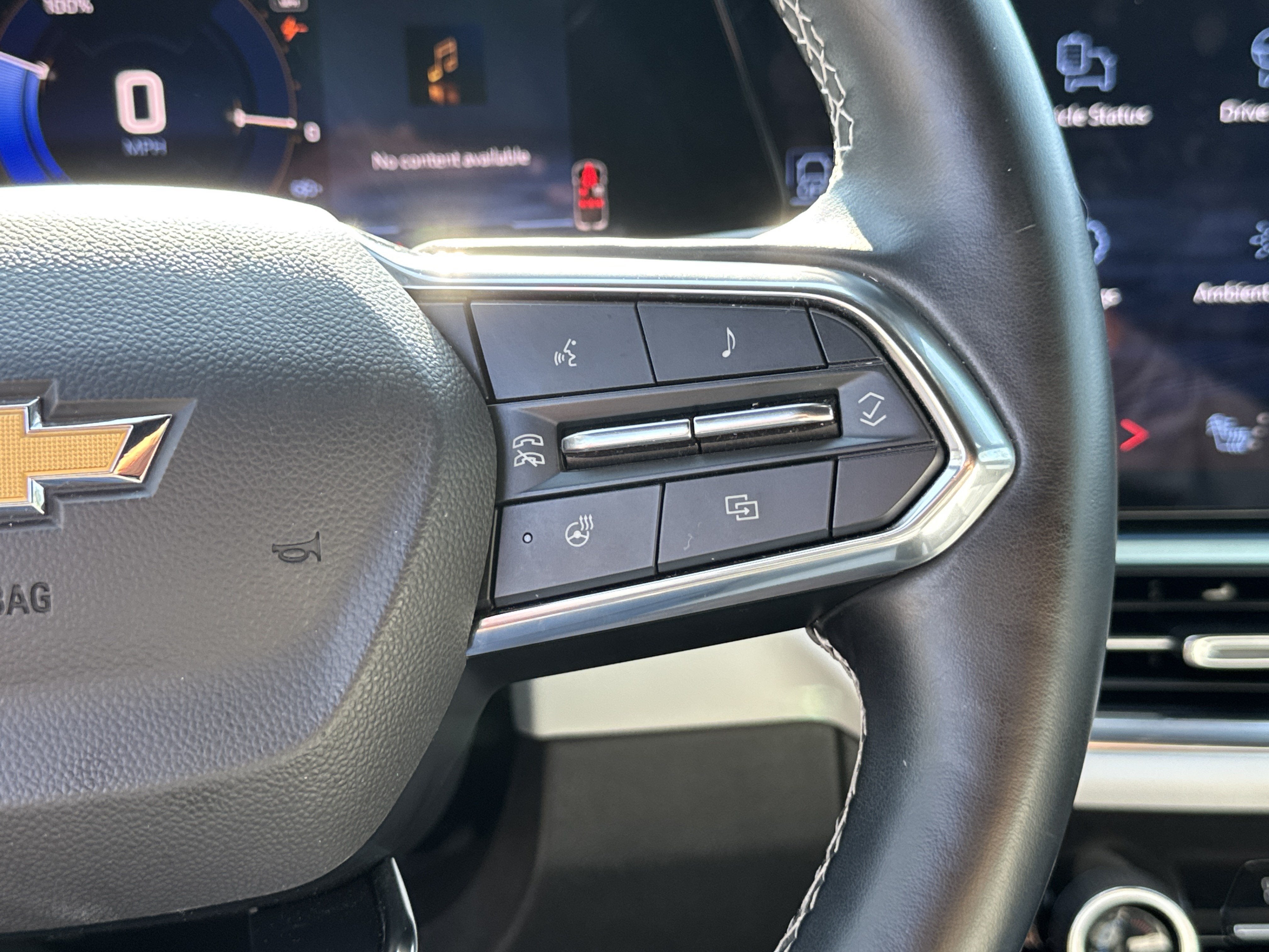 2024 Chevrolet Equinox EV LT - Photo 25