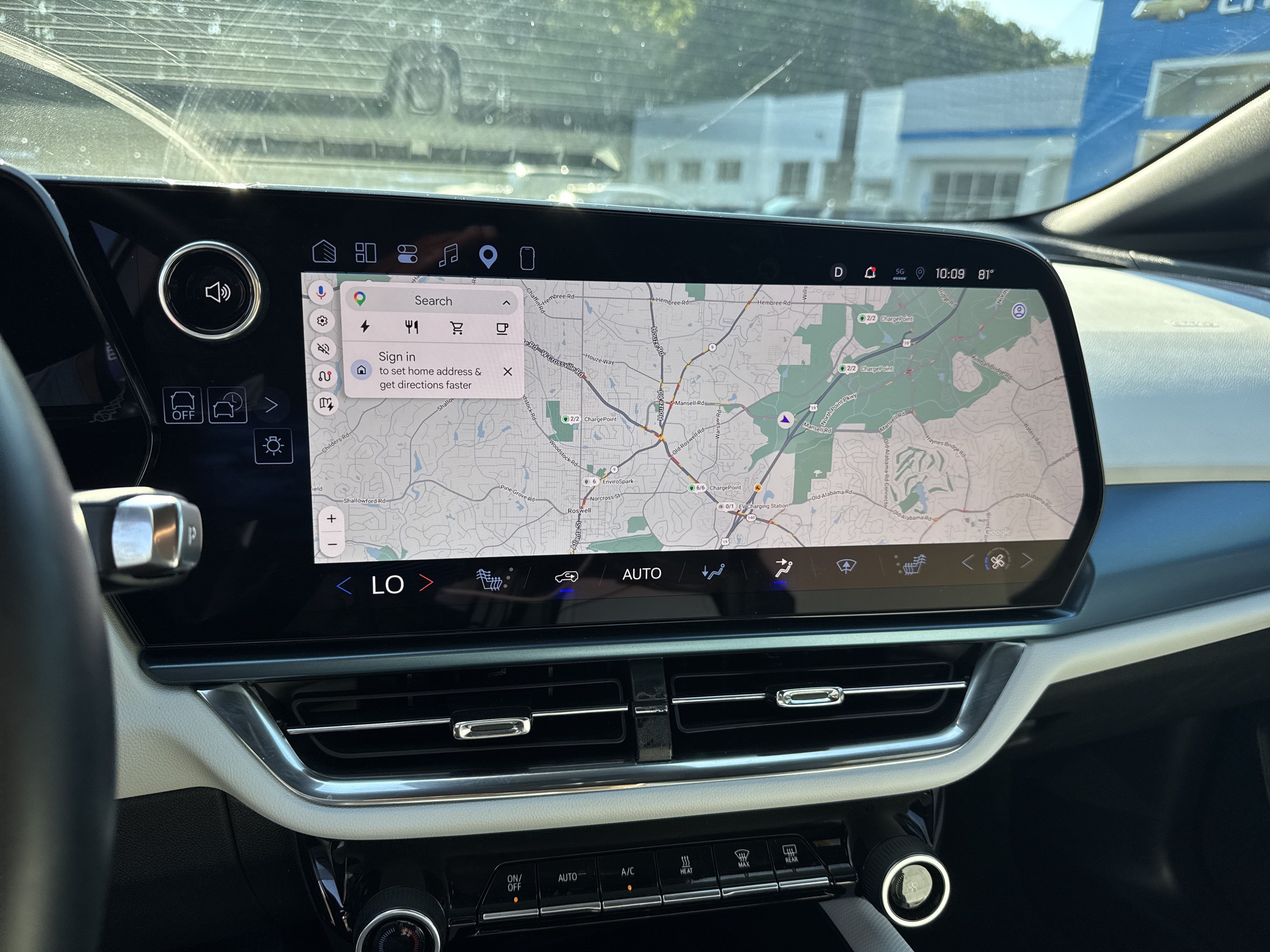 2024 Chevrolet Equinox EV LT - Photo 28