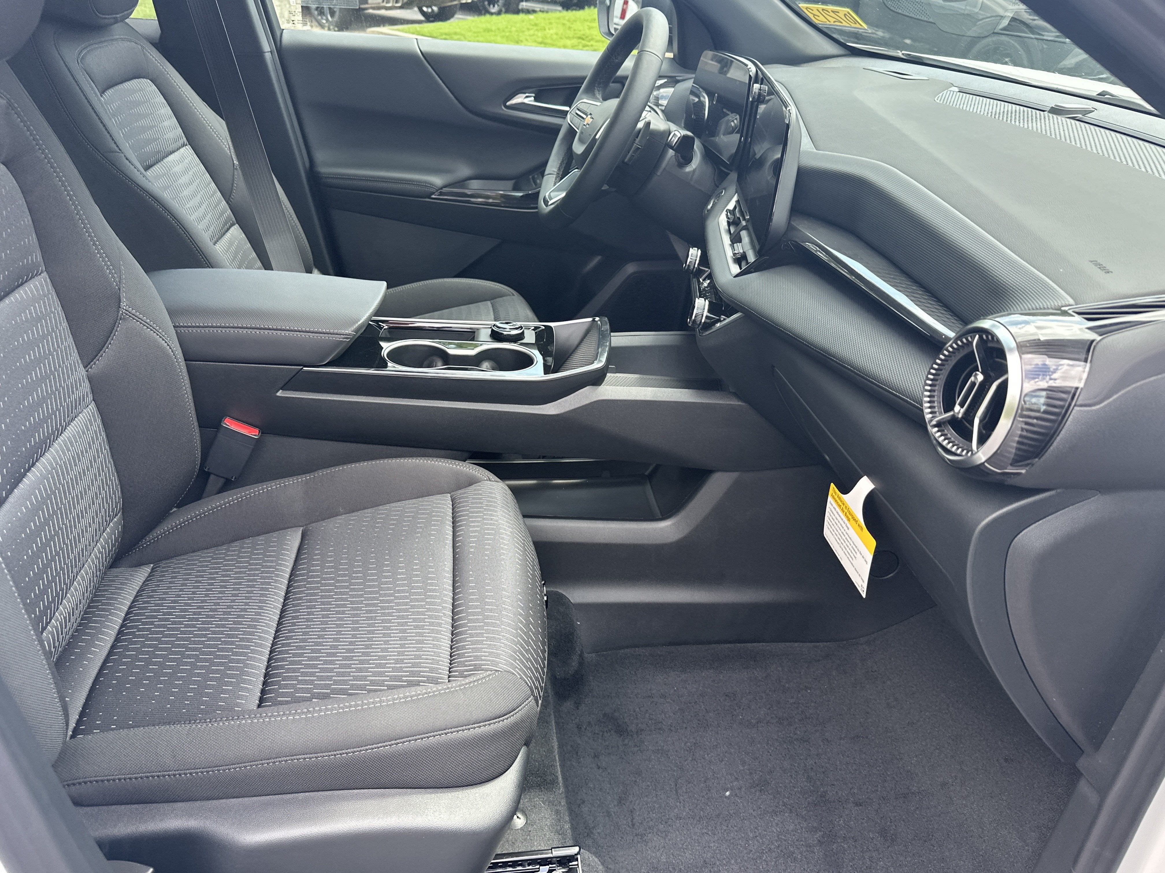 2027 Chevrolet Equinox FWD LT