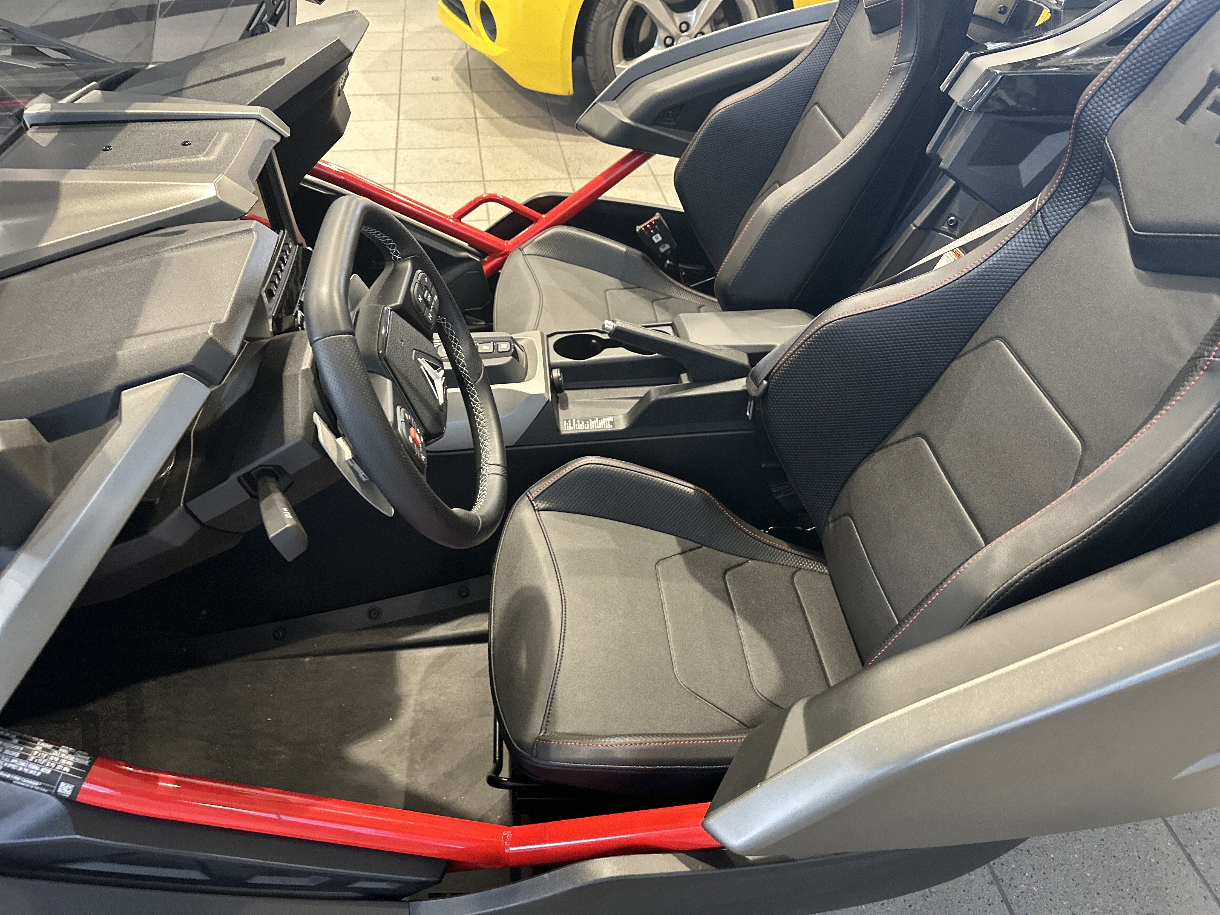 2024 POLARIS(MC) SLINGSHOT Base