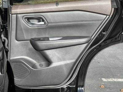 2023 Nissan Rogue SL FWD