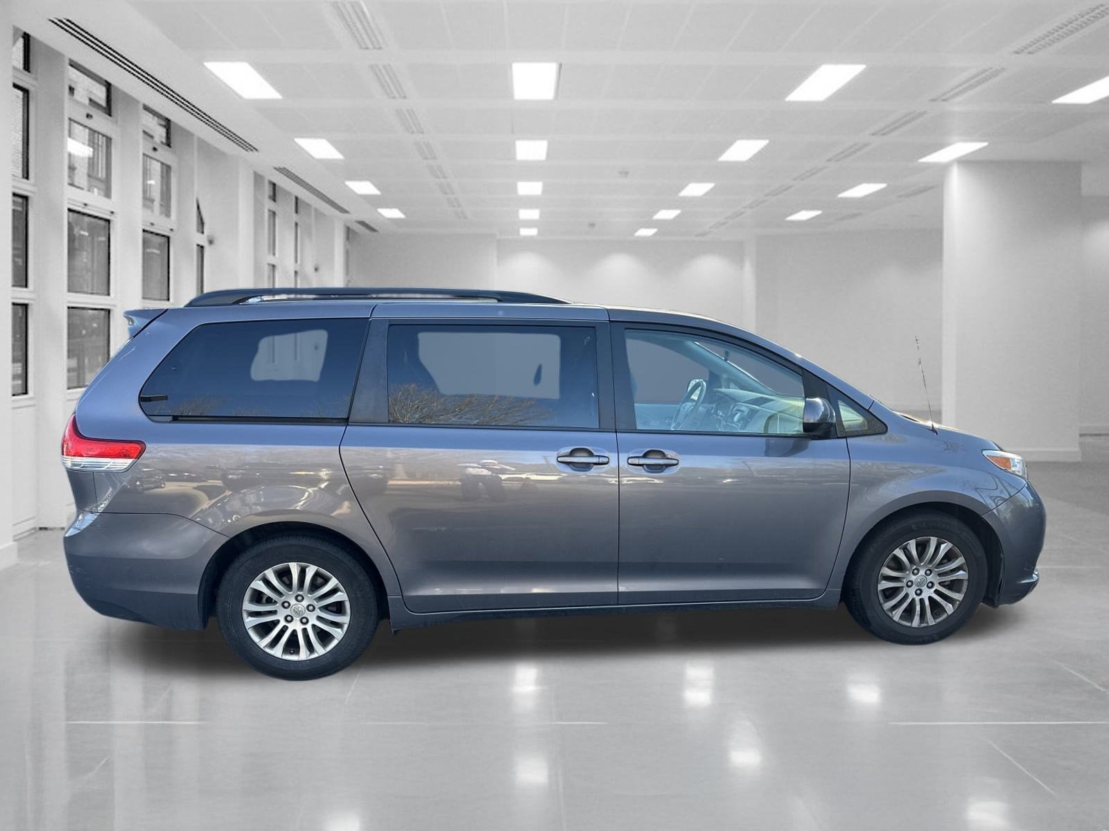 2014 Toyota Sienna XLE