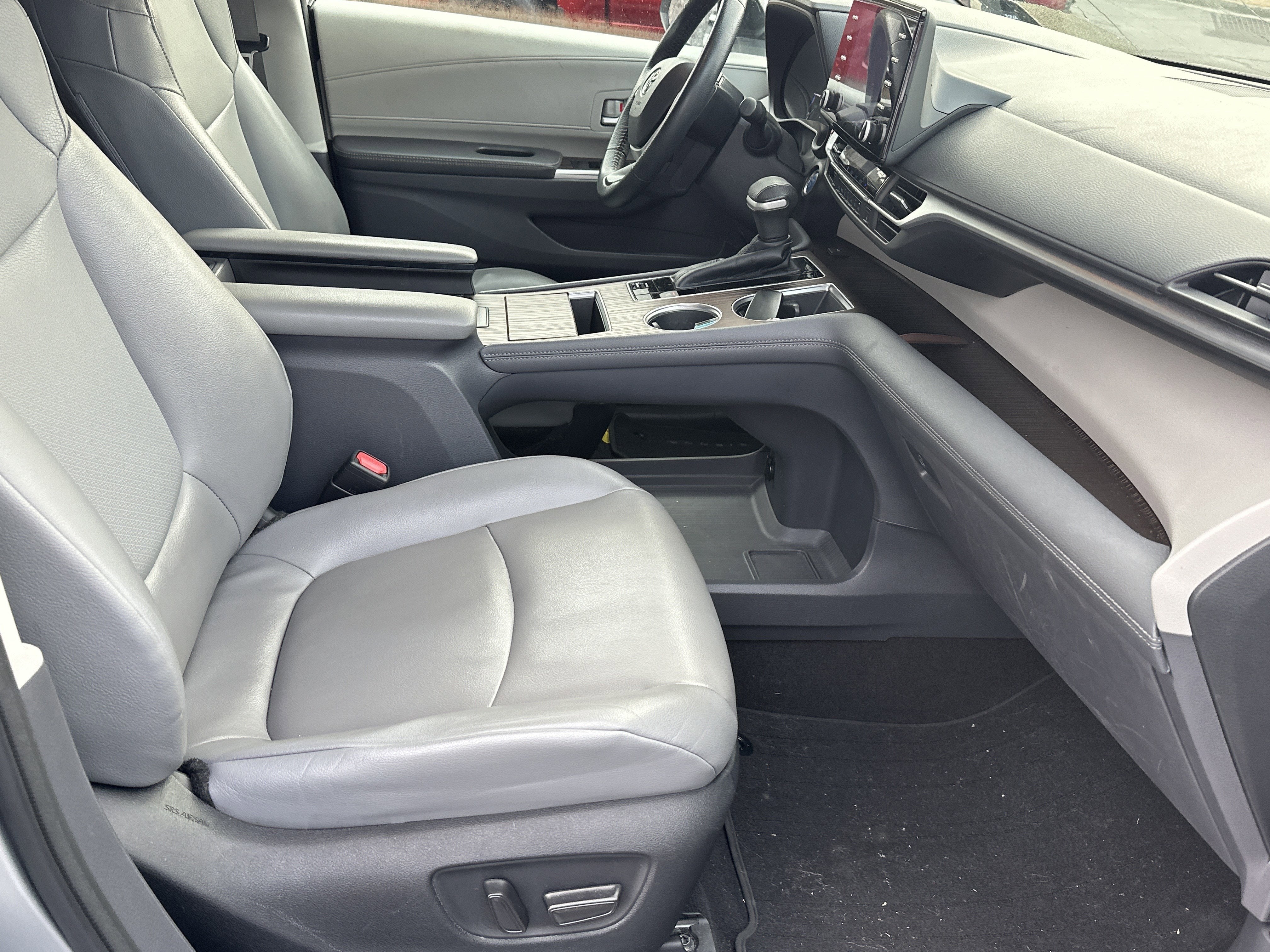 2022 Toyota Sienna XLE