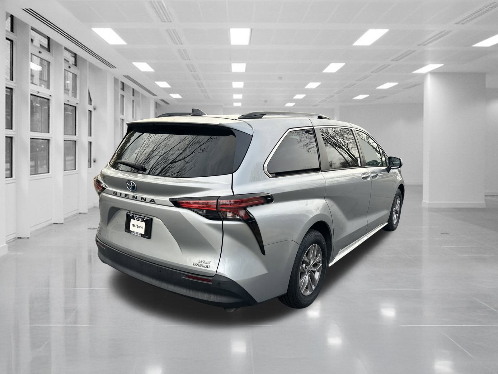 2022 Toyota Sienna XLE