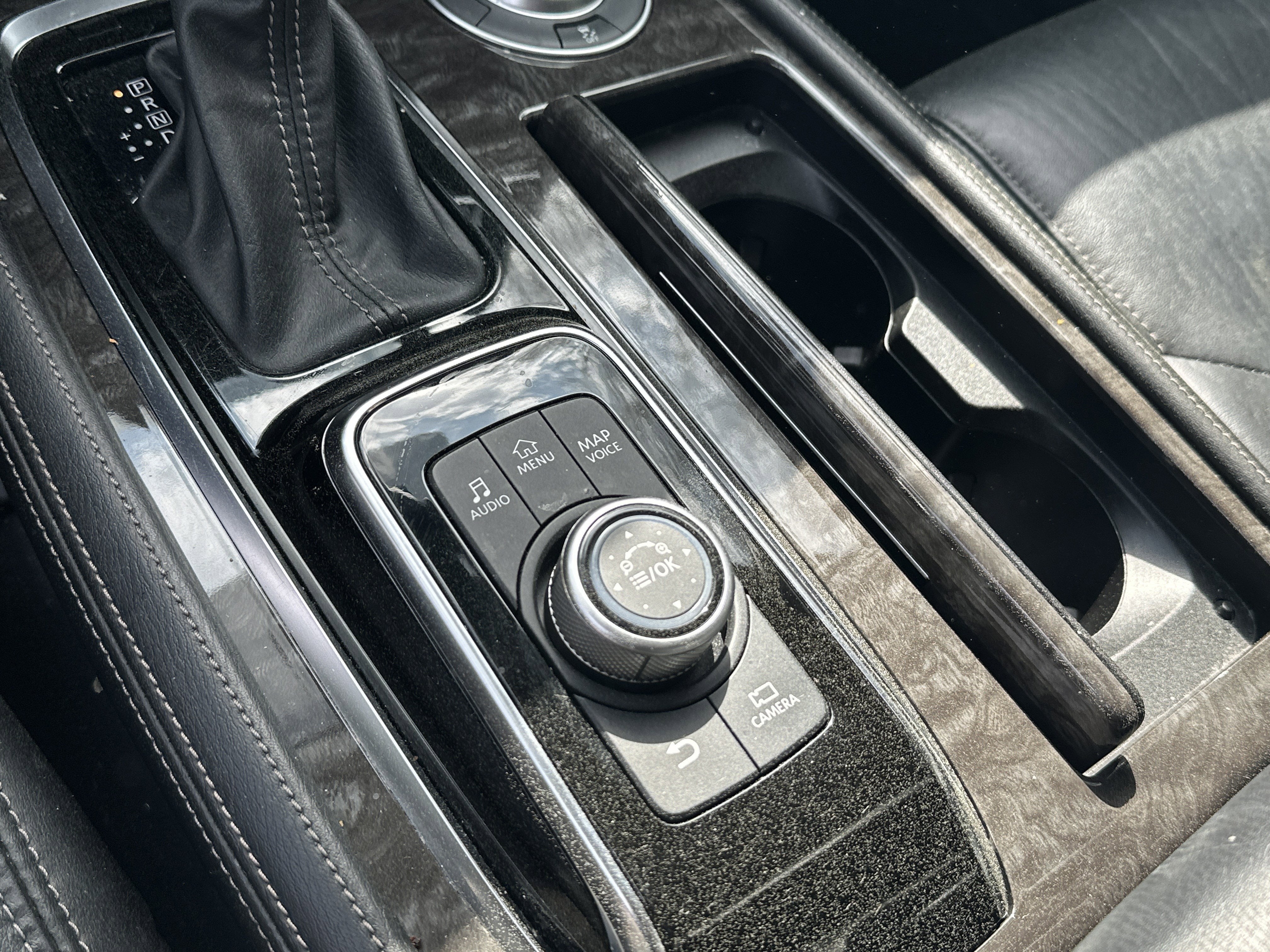 2022 Nissan Armada Platinum 2WD