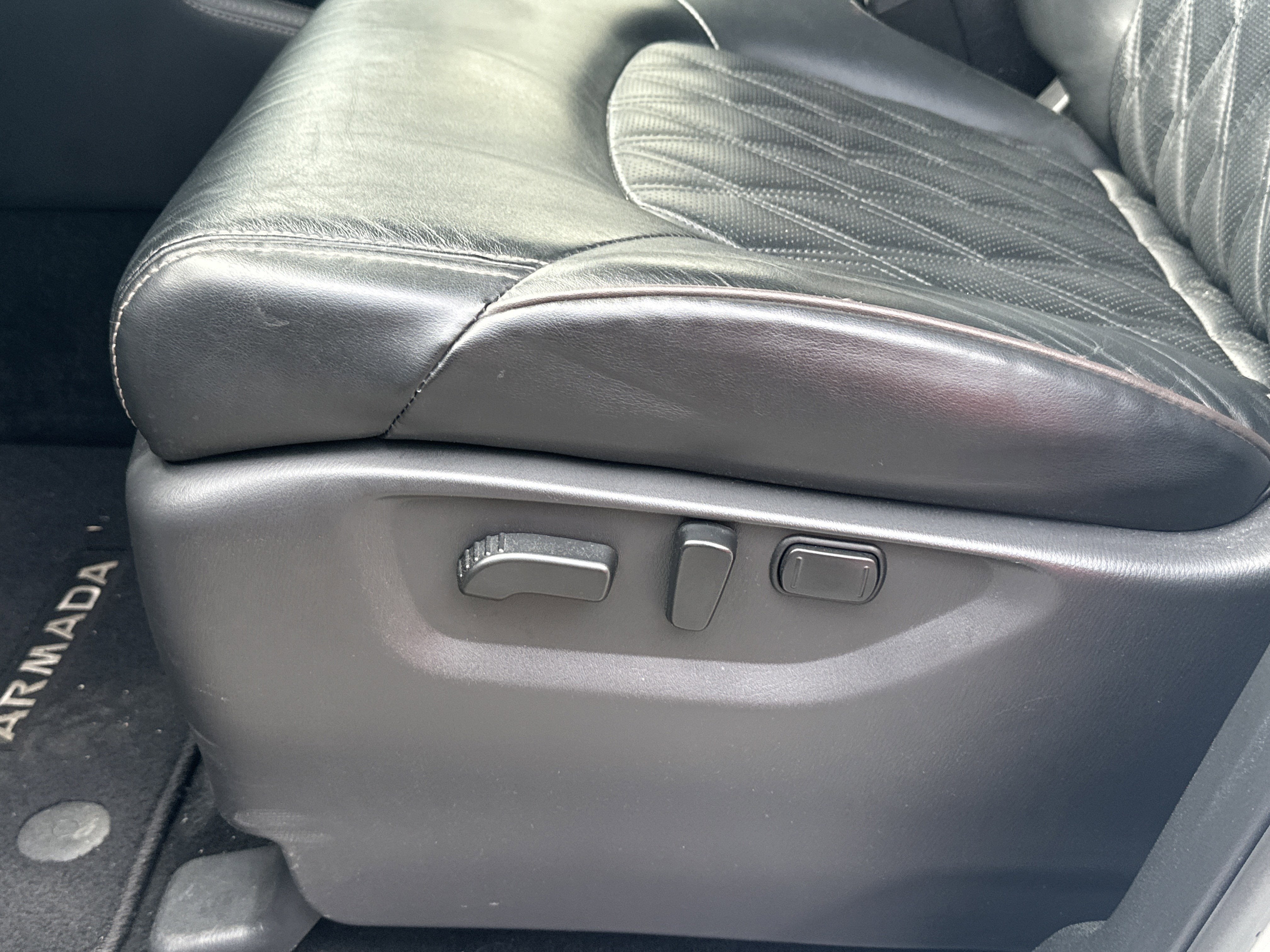 2022 Nissan Armada Platinum 2WD