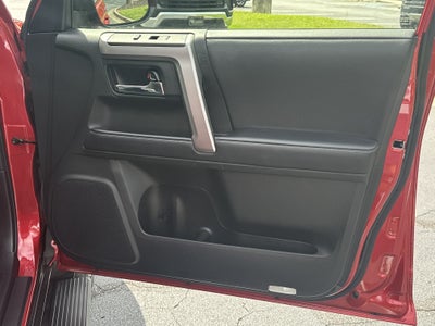 2022 Toyota 4Runner SR5