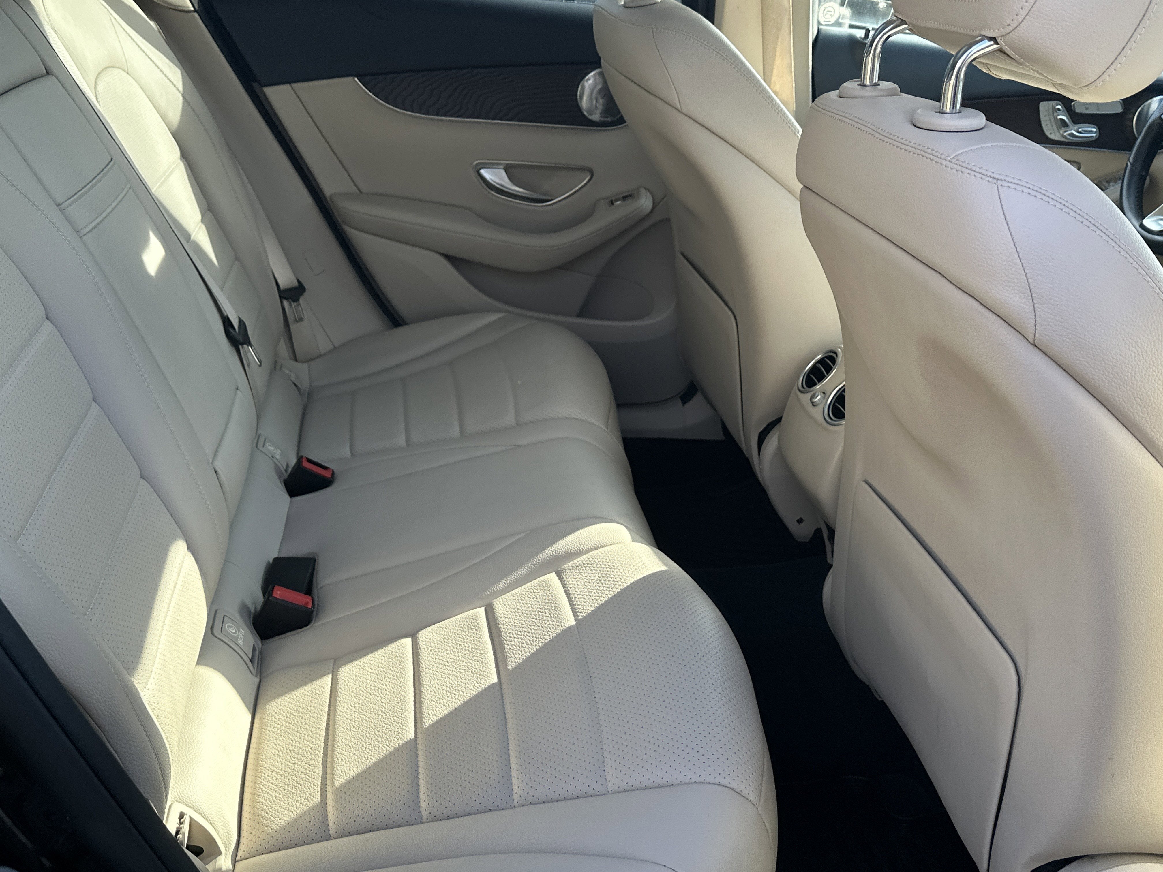 2019 Mercedes-Benz GLC 300 4MATIC®