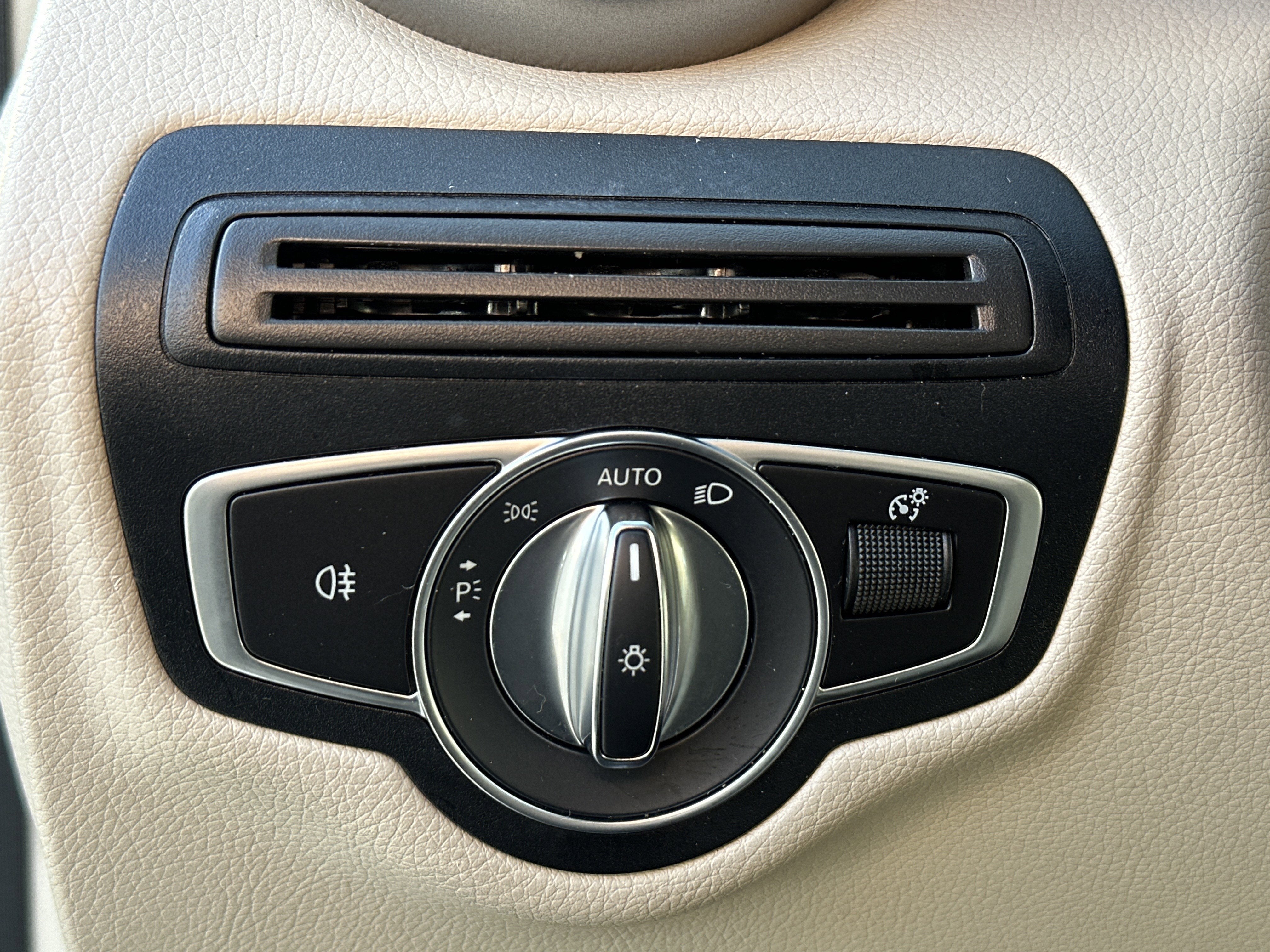 2019 Mercedes-Benz GLC 300 4MATIC®