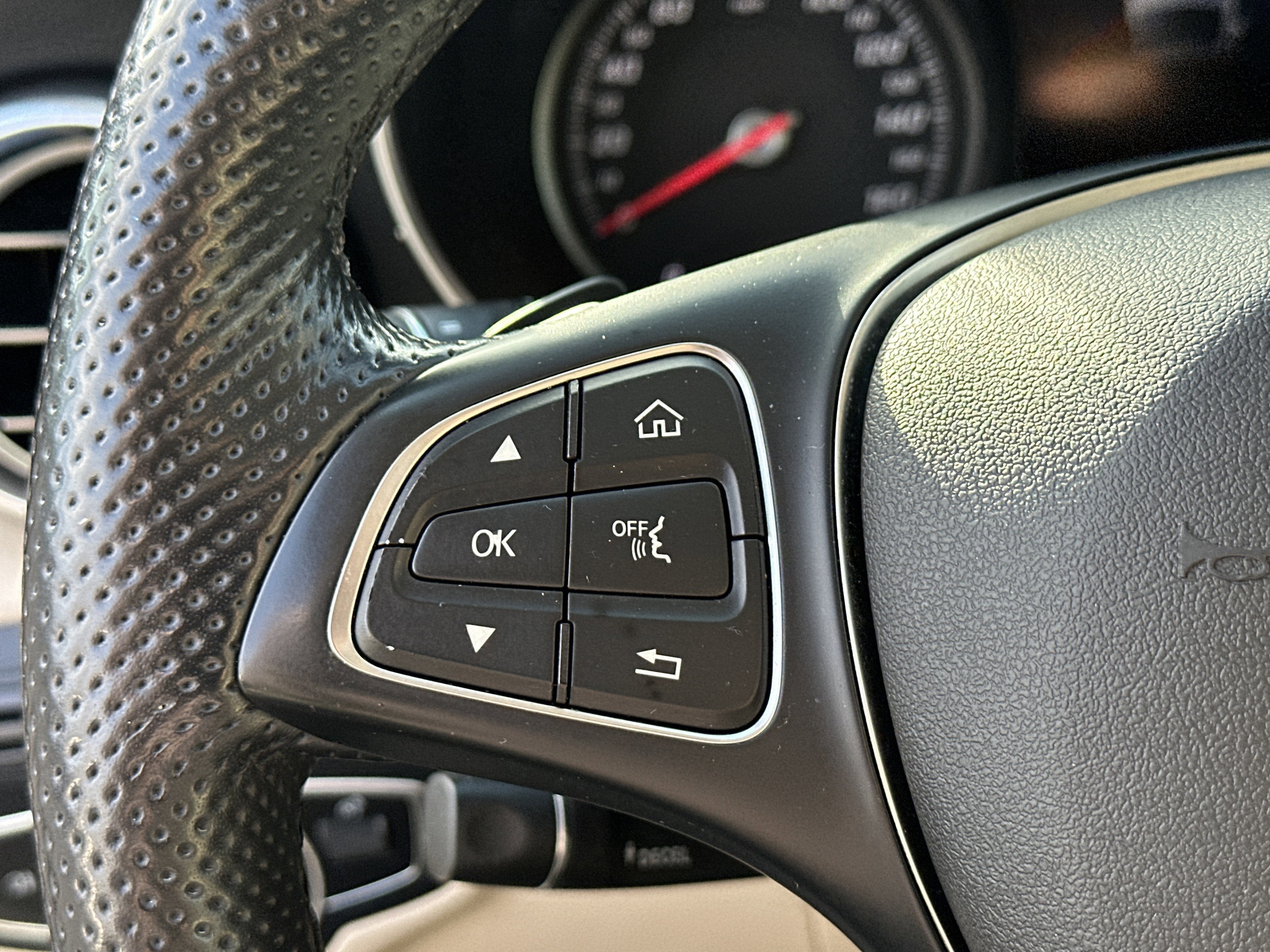 2019 Mercedes-Benz GLC 300 4MATIC®