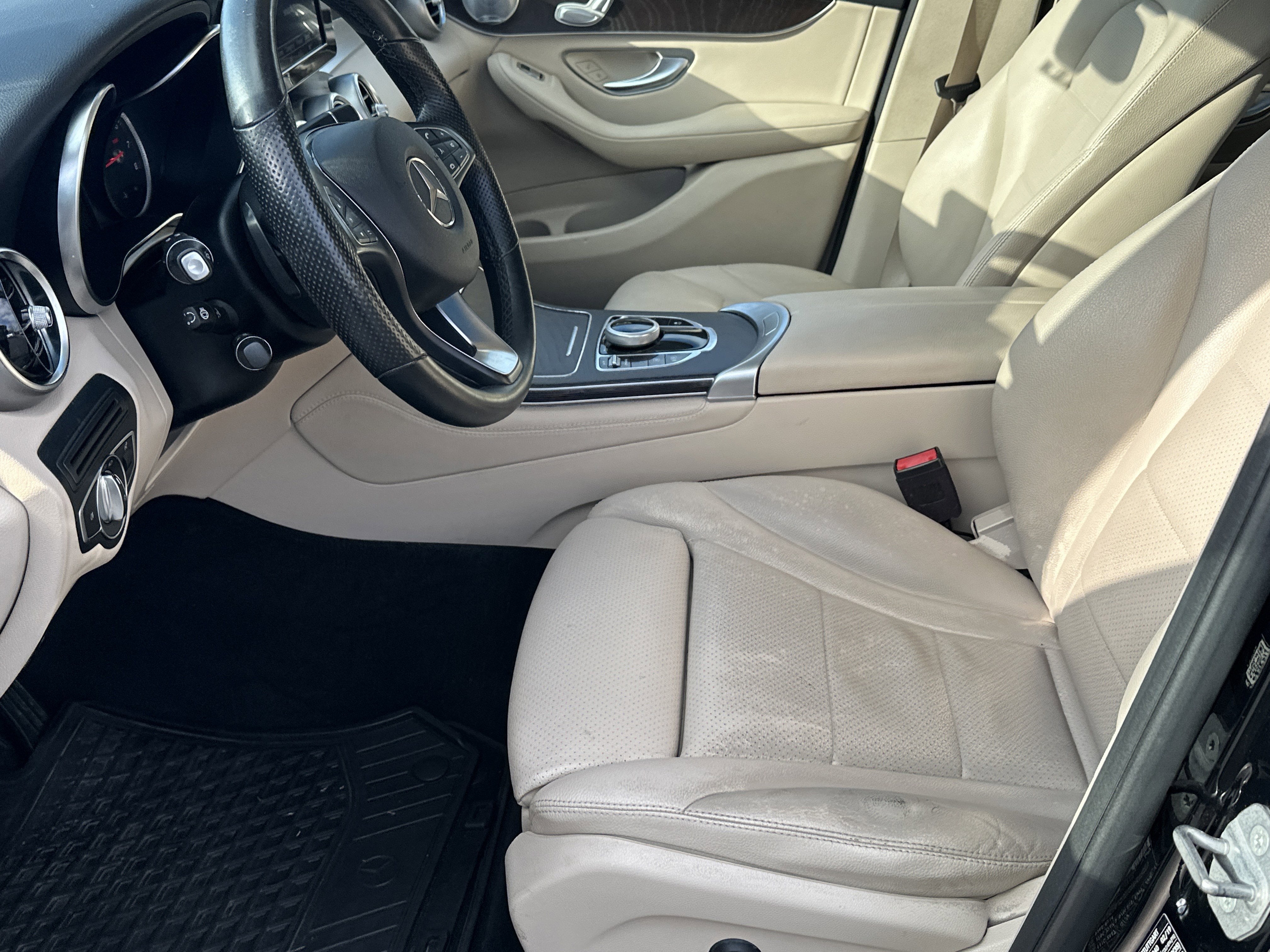 2019 Mercedes-Benz GLC 300 4MATIC®