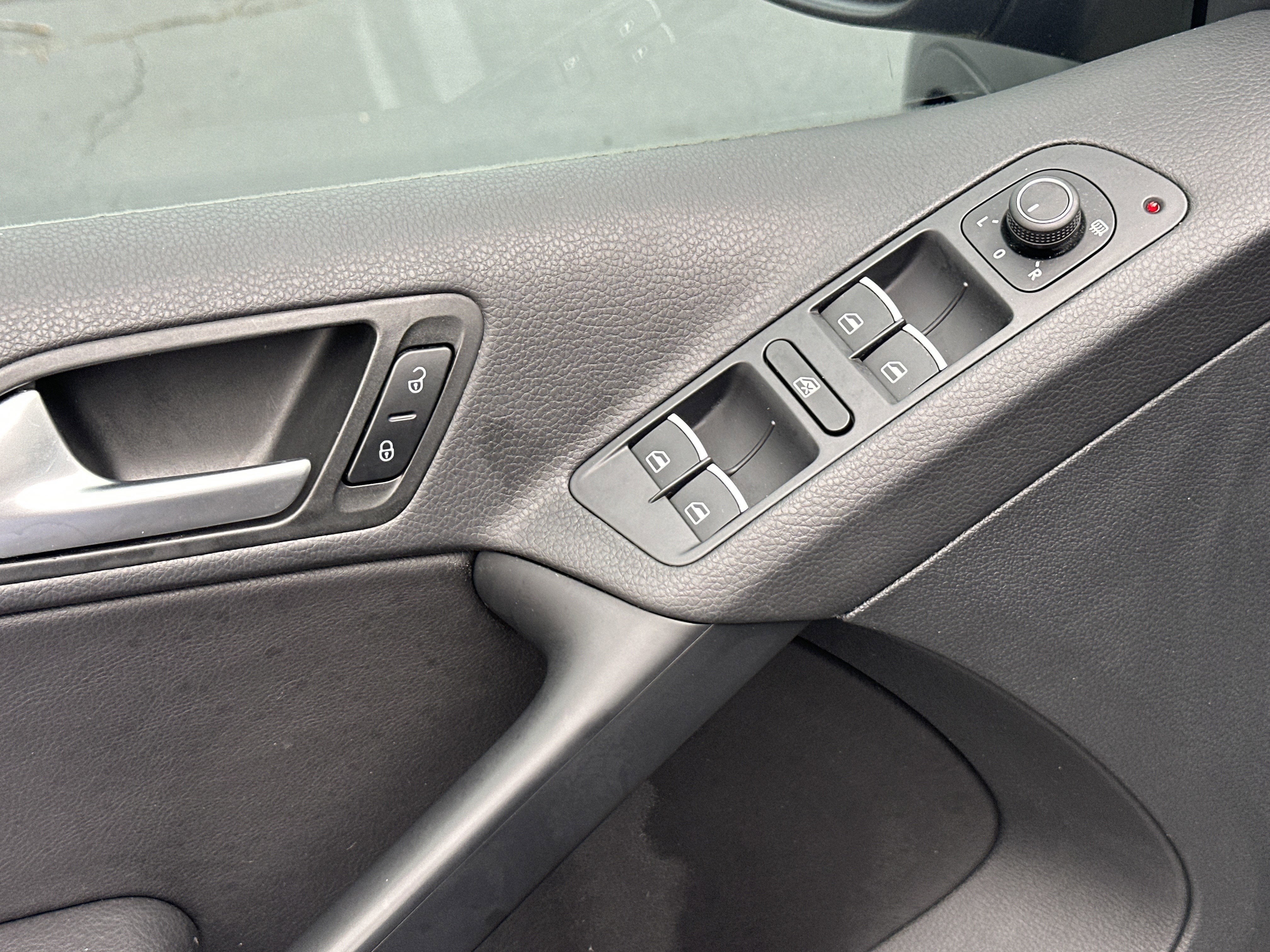 2016 Volkswagen Tiguan SE