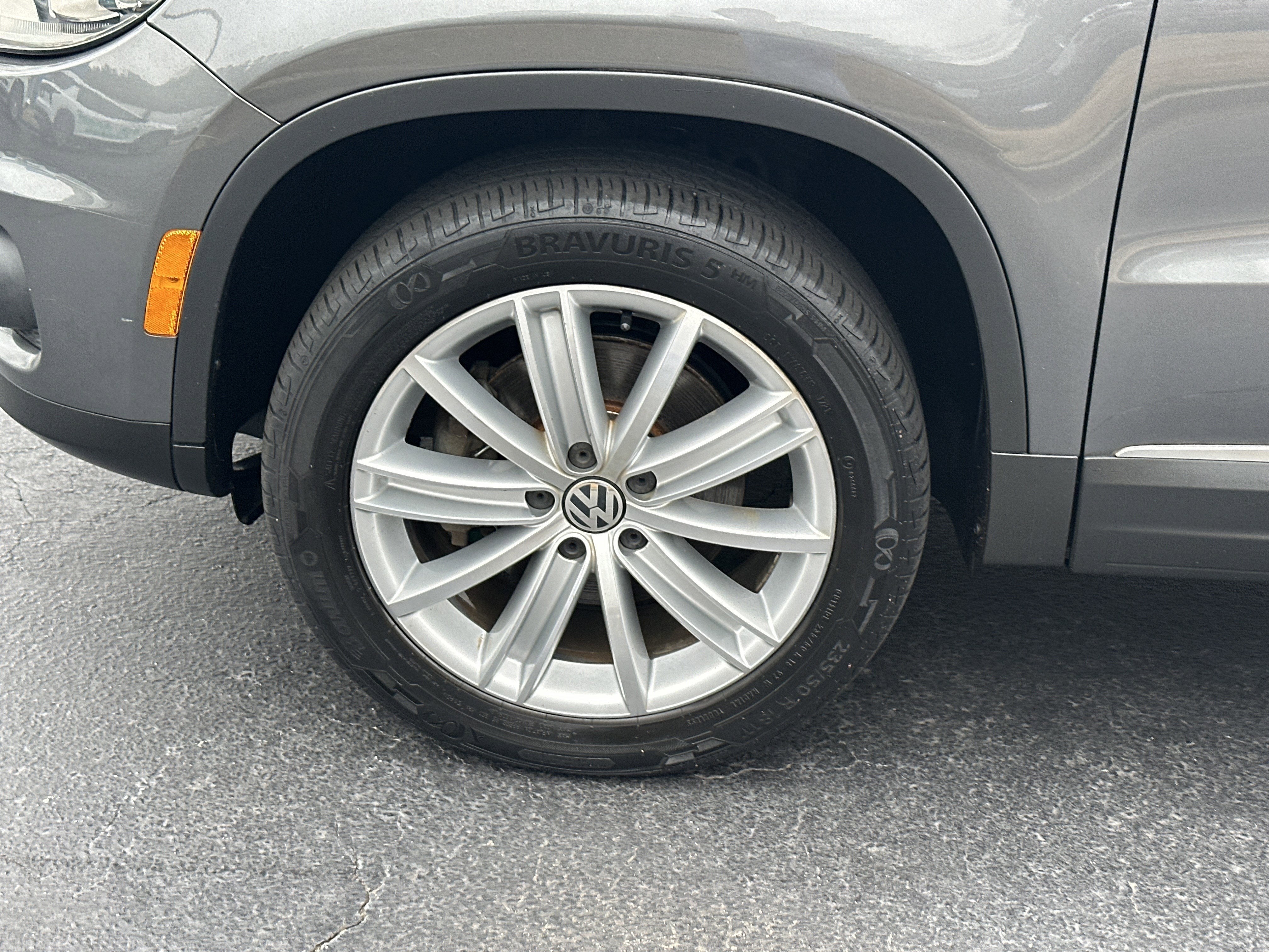 2016 Volkswagen Tiguan SE