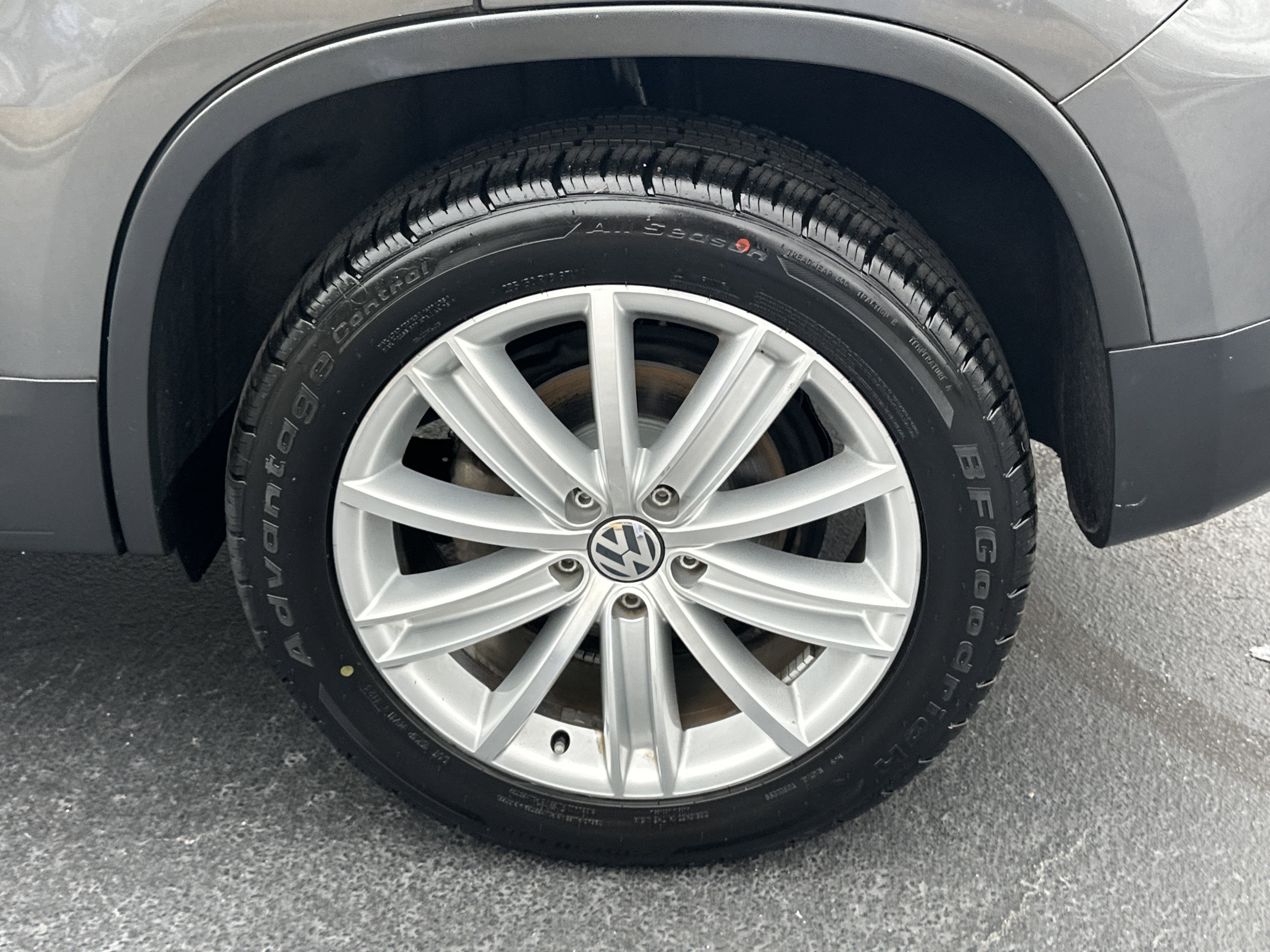 2016 Volkswagen Tiguan SE