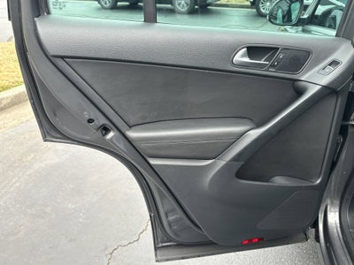 2016 Volkswagen Tiguan SE