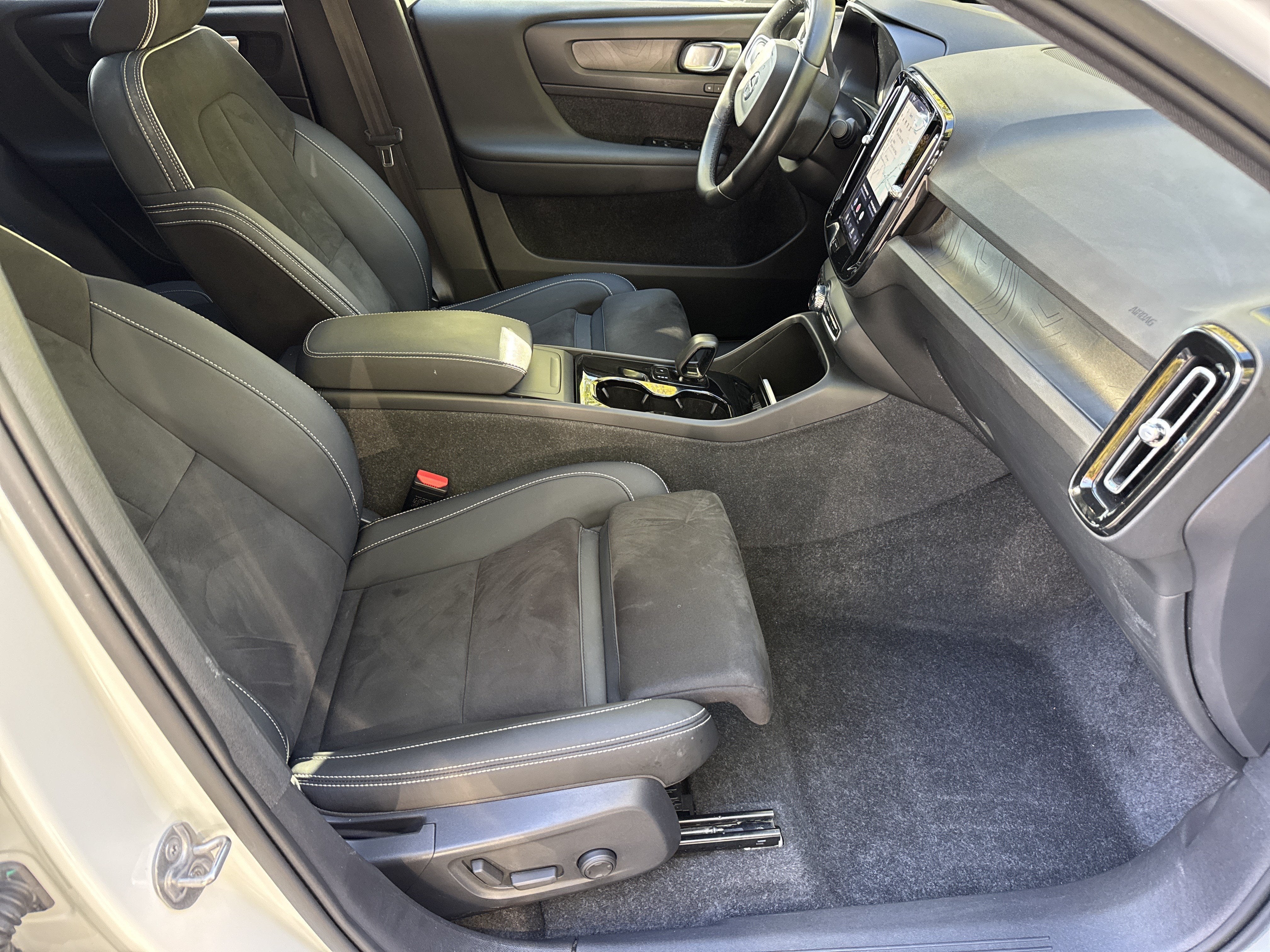 2023 Volvo C40 Plus - Photo 11