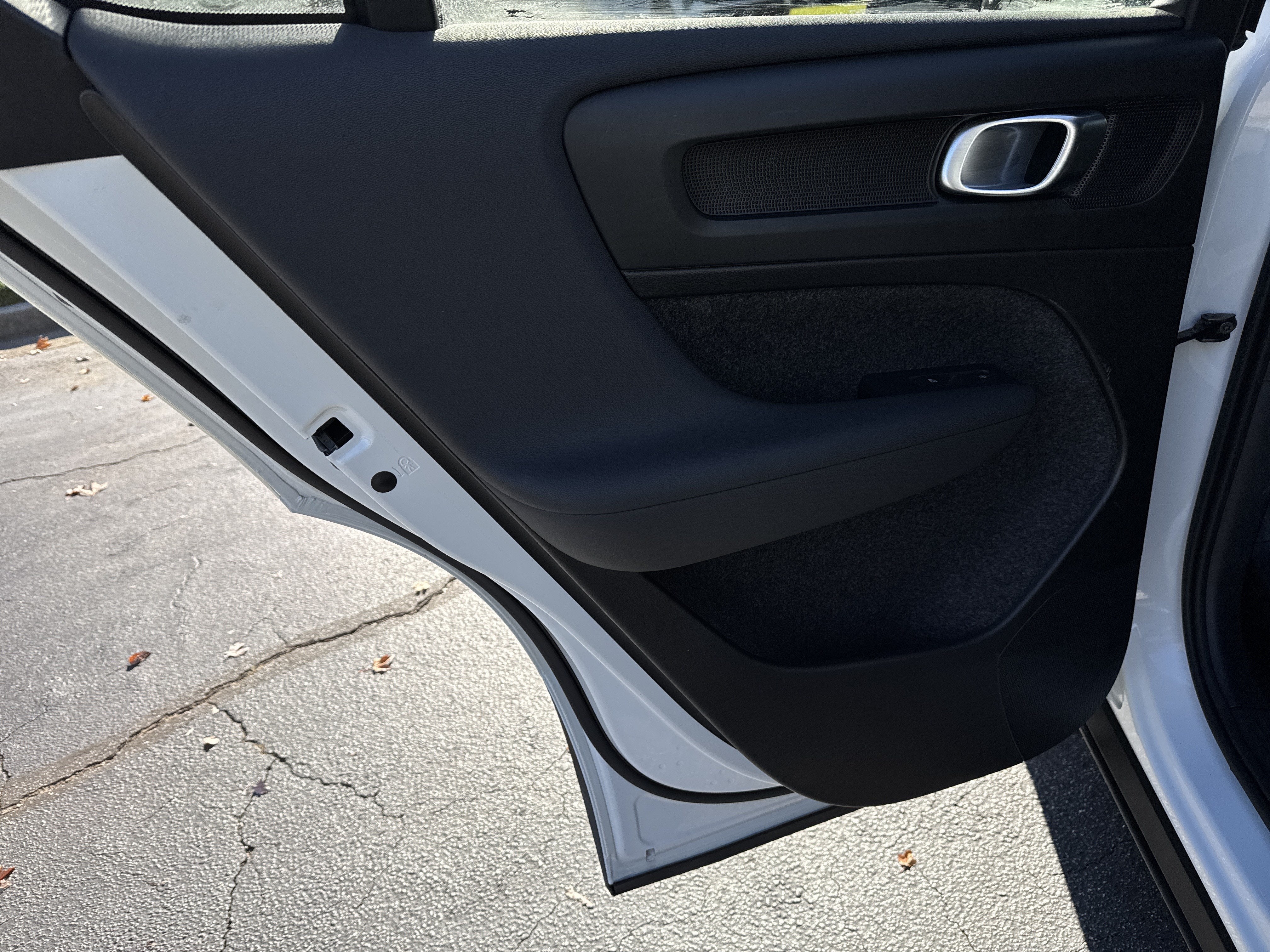 2023 Volvo C40 Plus - Photo 18