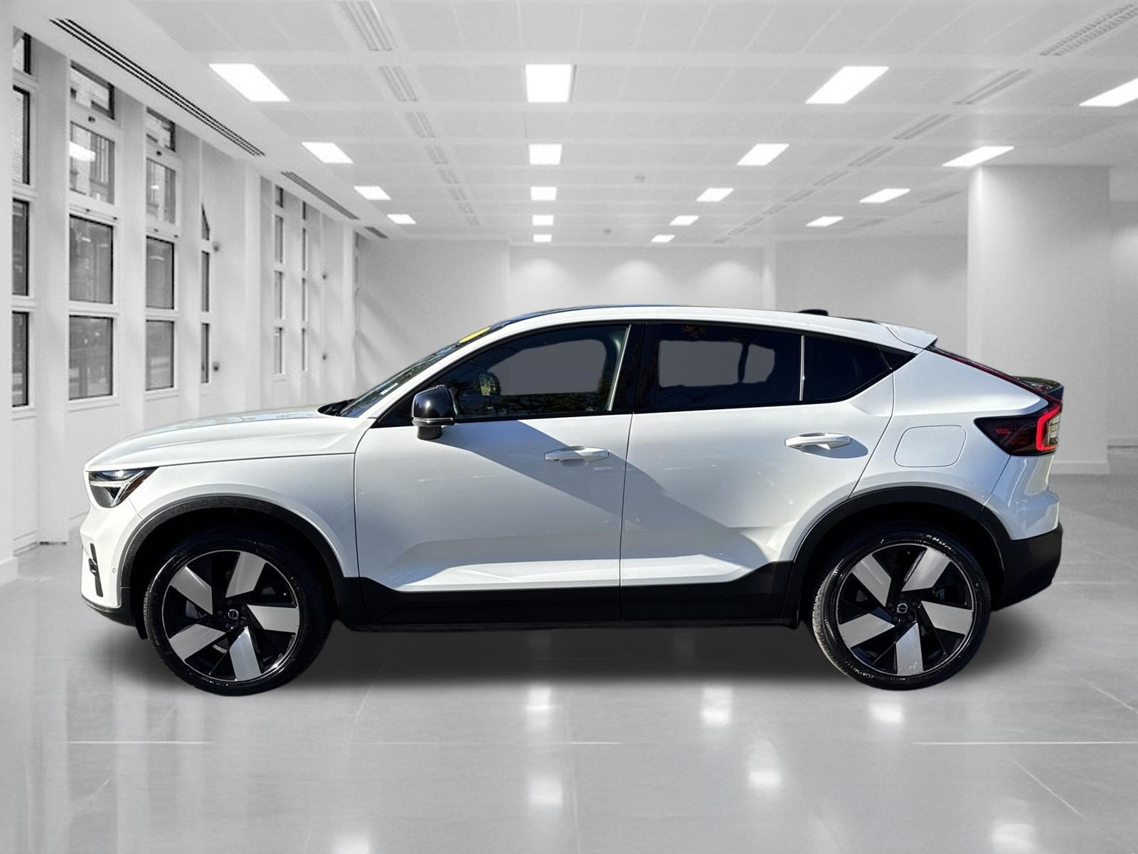 2023 Volvo C40 Plus - Photo 8