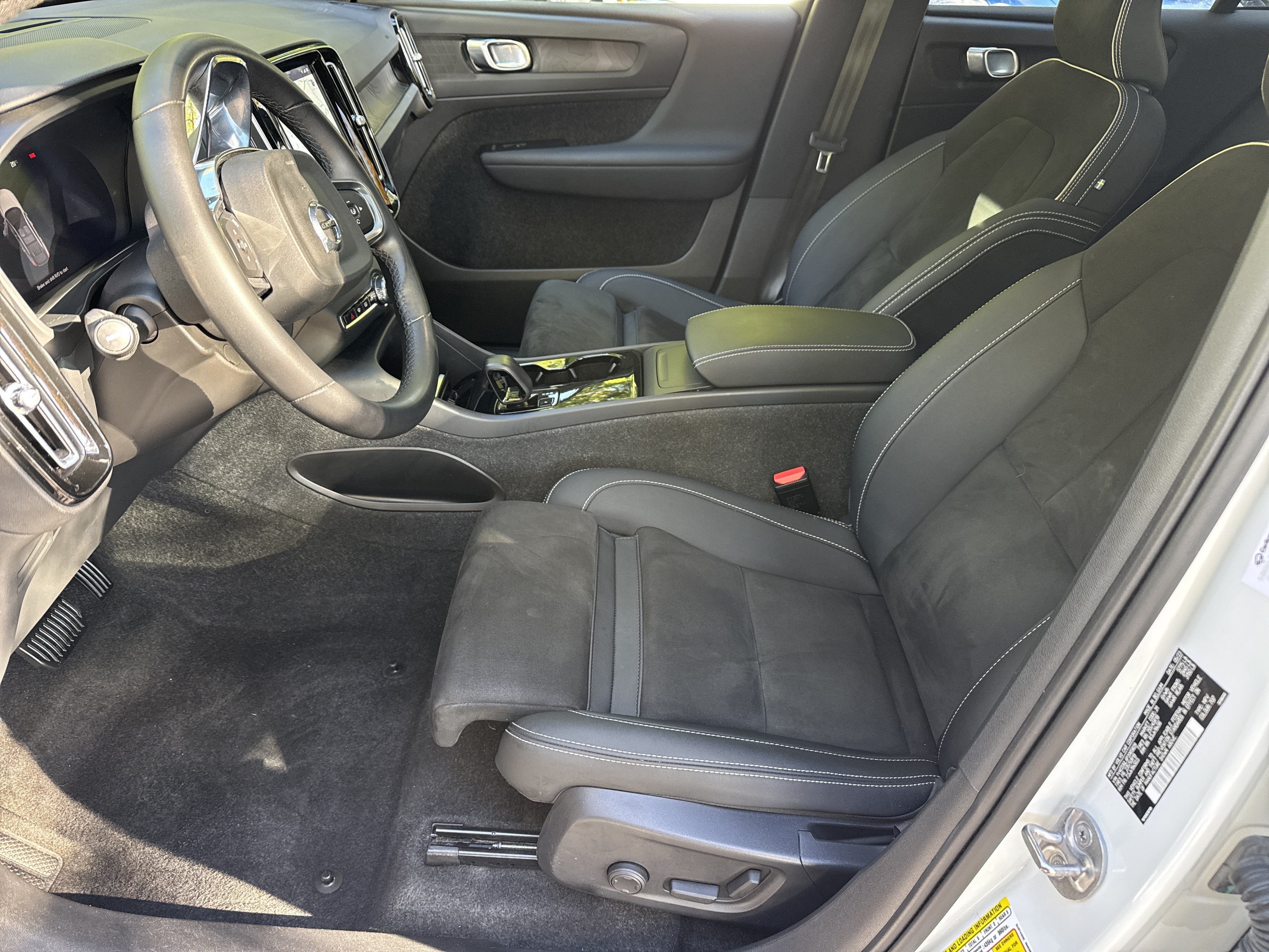 2023 Volvo C40 Plus - Photo 9