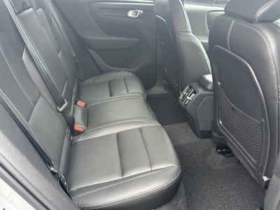 2025 Volvo XC40 Ultra Dark Theme