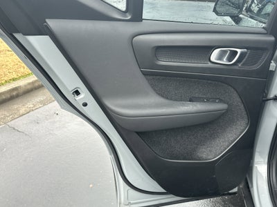 2025 Volvo XC40 Ultra Dark Theme