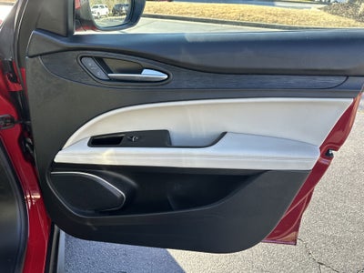 2021 Alfa Romeo Stelvio ICE